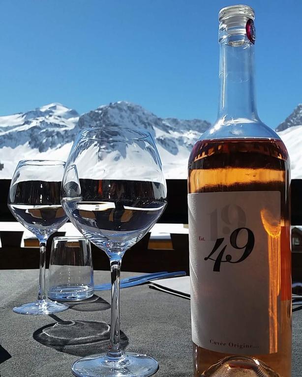 Hotel Les Campanules By Les Etincelles Tignes Exterior photo
